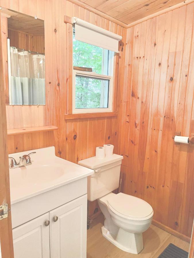 Отель Muskoka Escape Порт-Карлинг Экстерьер фото