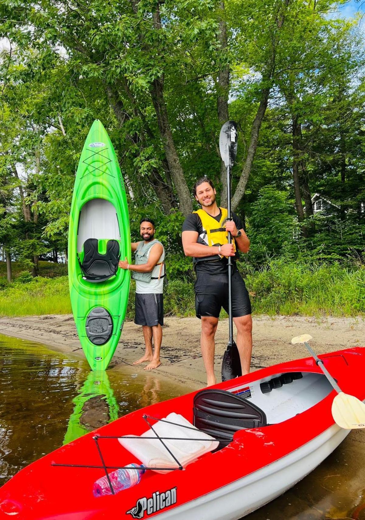 Отель Muskoka Escape Порт-Карлинг Экстерьер фото