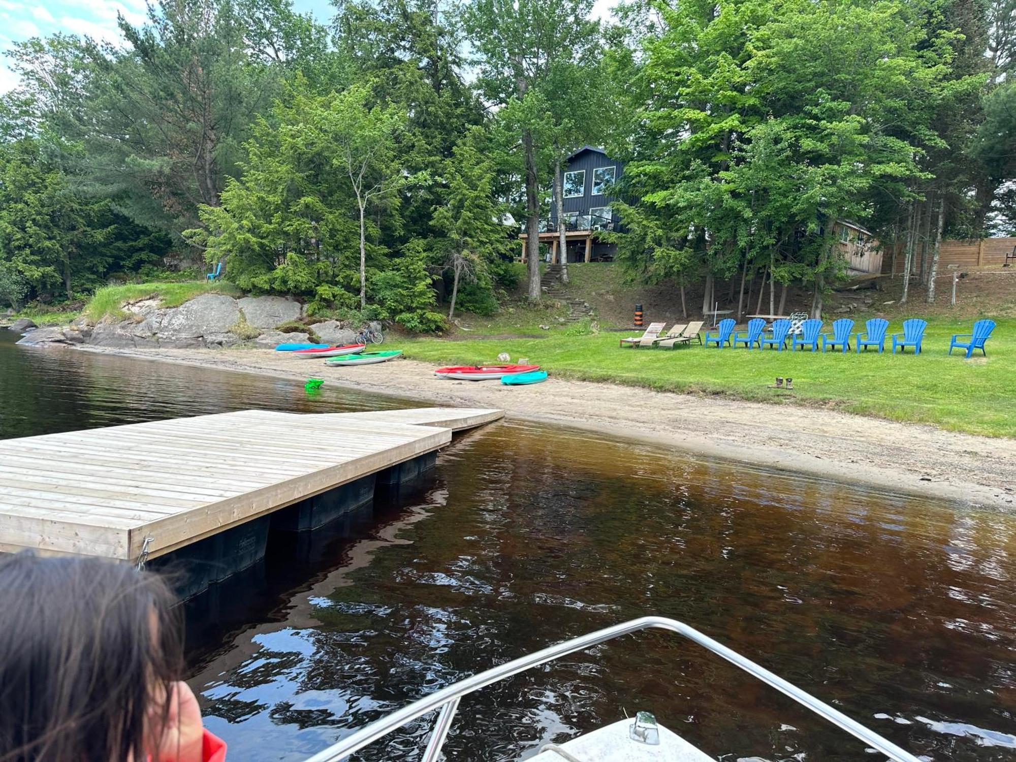 Отель Muskoka Escape Порт-Карлинг Экстерьер фото